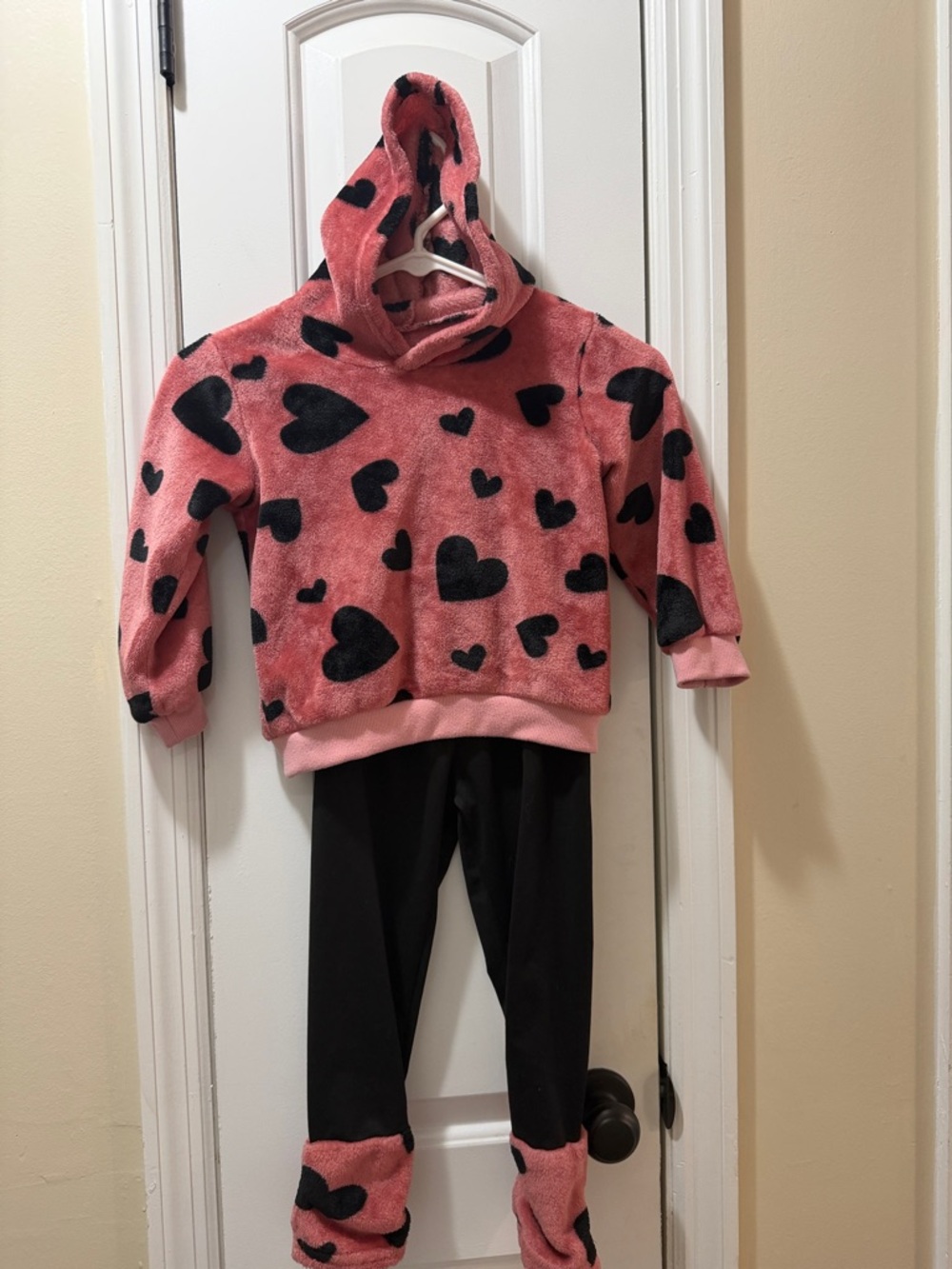 Girls Pink Heart Fleece Hoodie & Black Legging Matching Set